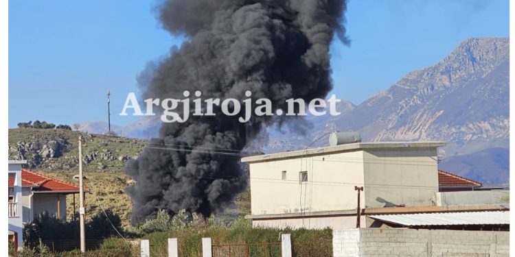 Zjarr në Lazarat, dyshohet se po digjen goma (FOTO)