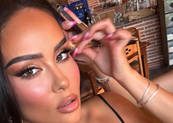 Xhensila bën daljen e parë pas lajmit të divorcit