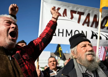 Fermerët grekë nuk ndalen, vendosin të bllokojnë rrugët dhe doganat e vendit! 7 kërkesat ndaj qeverisë Mitsotakis