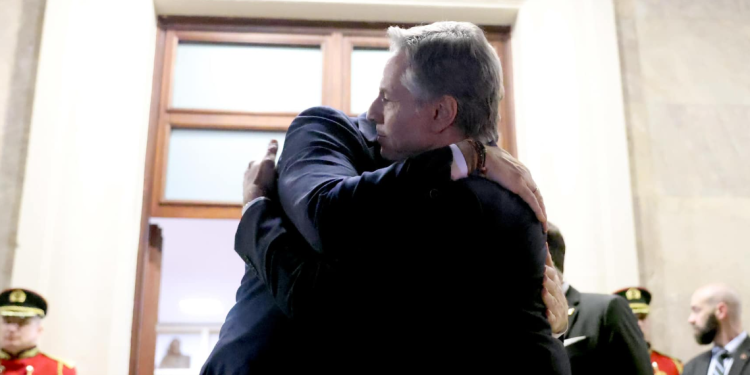 8 orët e Blinkenit (pa opozitën) në Shqipëri