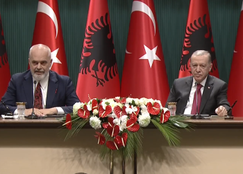 Zbardhen marrëveshjet Shqipëri-Turqi, ministrat nënshkruajnë në prani të Ramës dhe Erdogan