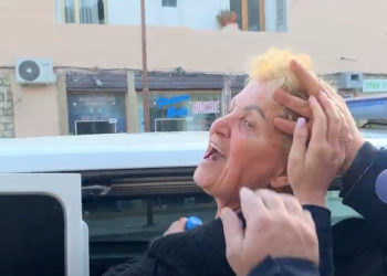 “Jam gjyshe heroinë”, Natasha që mësonte nipin të shante në Tik Tok flet pas daljes nga gjykata (VIDEO)