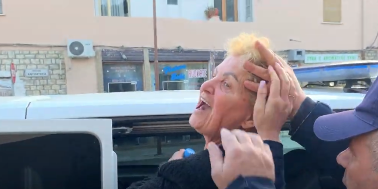 “Jam gjyshe heroinë”, Natasha që mësonte nipin të shante në Tik Tok flet pas daljes nga gjykata (VIDEO)