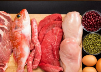 Për ju që konsumoni shumë proteina, ja dëmi që po i bëni shëndetit