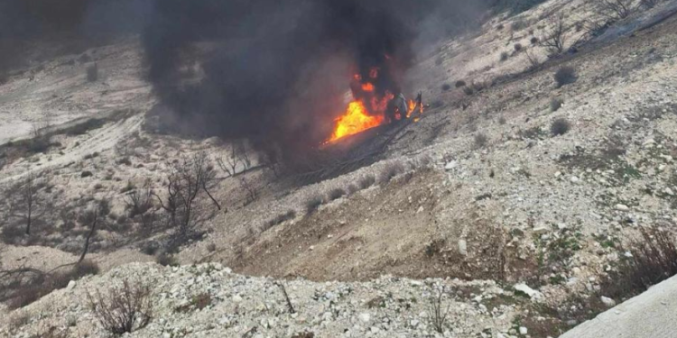 Tym dhe flakë në rrugën Kardhiq-Delvinë, vdes shoferi i kamionit (FOTO)