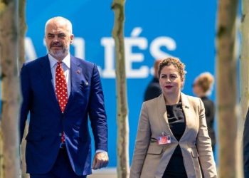 “Zbehën angazhimin pasi lanë karriget”, Rama kritika ndaj ish ministrave