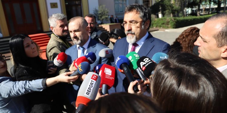 Çuçi: PS i ka votat solide në Parlament, amnistia penale u tërhoq në respekt të traditës së konsensusit