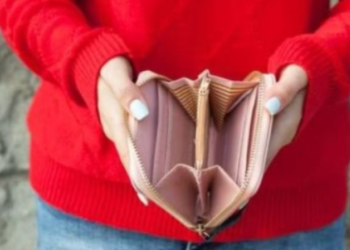 Në këtë moshë ju zbrazen xhepat