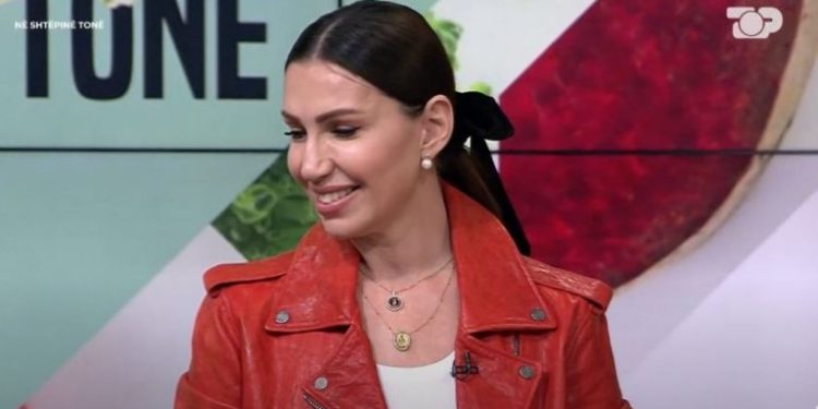 Prezantuesja tregon historinë me shefin që donte t’i rrëmbente zemrën: Më ftoi në shtëpi dhe…