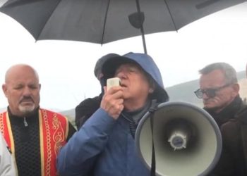 Tjetër protestë/ “Nëse na merrni lumin e Shushicës, këtu do të fluturojnë qyqet e korbat”