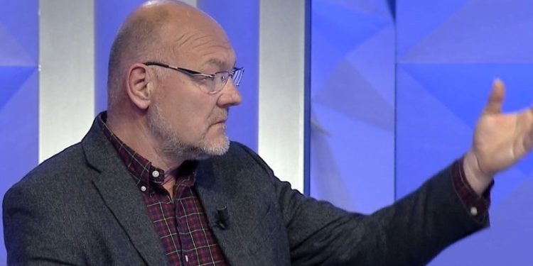 Auron Tare: Pas dhëndrit të Donald Trump ka njerëz më të rëndësishëm se ai, në Sazan i çova unë