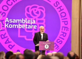 Repartet të kthehen në asete të turizmit, Rama flet për rilindje të industrisë ushtarake