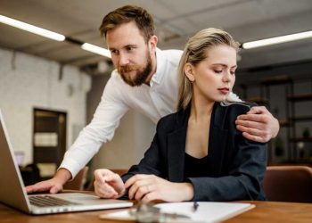 Raporti/ Ngacmimet seksuale në punë në Shqipëri, të përhapura dhe pak të denoncuara