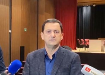 E pështynë në fytyrë, reagon Tavo: Interesat e vogla kanë marrë peng Himarën