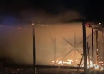 Merr flakë një lokal në Radhimë