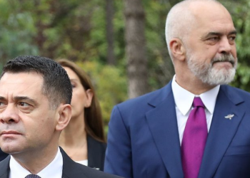 Akuzat e Arben Ahmetaj, Edi Rama: Nuk i përgjigjem një njeriu që është në kërkim nga drejtësia