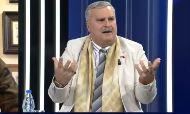 Kujtim Gjuzi thirrje Ramës: Çoji makina të blinduara Vangjel Tavos nëse do ta emërosh kryetar në Himarë