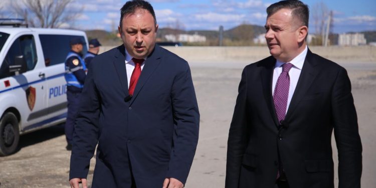 IKMT me dorë të hekurt, vijon operacioni i zhvendosjes së “varrezave të makinave”, Hoxha: Kemi evidentuar 526 pika