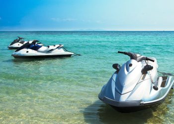 Kumbaro thirrje operatorëve të turizmit detar: Asnjë subjekt nuk mund të ofrojë shërbime pa u certifikuar