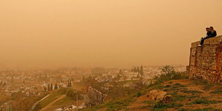 “Çmendet” moti në Greqi, regjistrohen temperatura deri në 32 gradë celcius