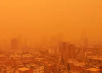 Shpjegimi/ Pse qielli u mbulua sot nga një mjagullnajë e çuditshme