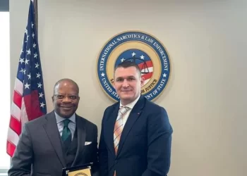 Zyrtari i lartë amerikan takim me kreun e SPAK, Altin Dumanin