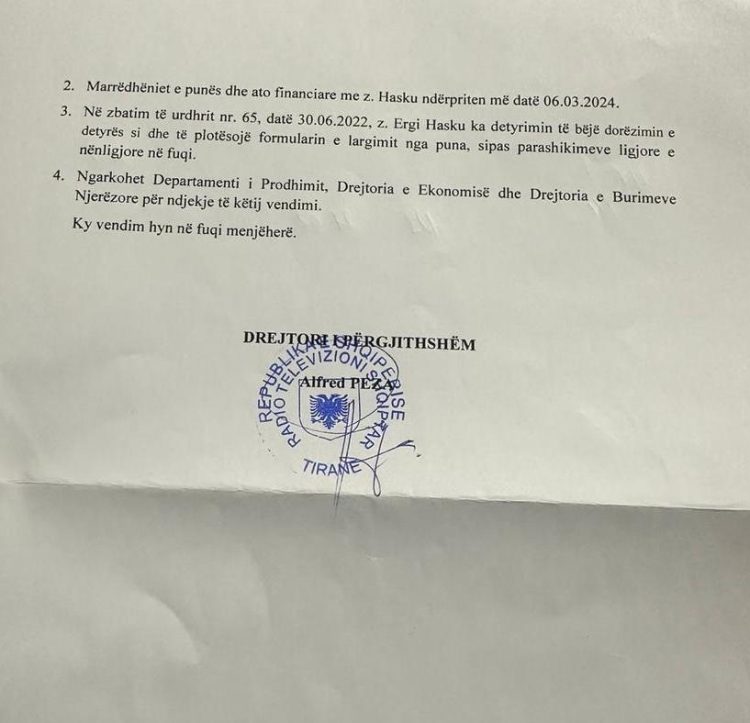 Gallatë e madhe në RTSH/ Regjisori pushohet nga puna pasi reklamoi emisionin e tij