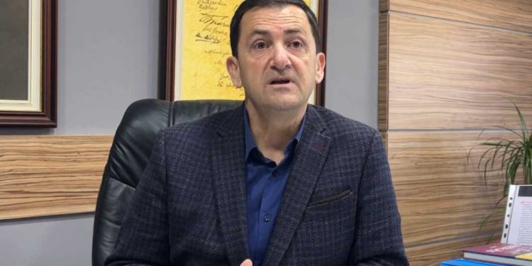 Vangjel Tavo tregon çfarë do të ndodhë me Bashkinë Himarë, ja kush do ta drejtojë