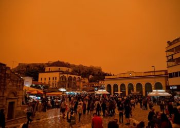 Pluhuri afrikan “pushton” Greqinë, mijëra vetë urgjencat e spitaleve