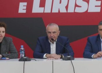 Meta shpërthen ndaj Dumanit: Ke çuar edhe njerëz të më mbushin mendjen të iki nga Shqipëria! Pse legen si puna jote jam unë?!