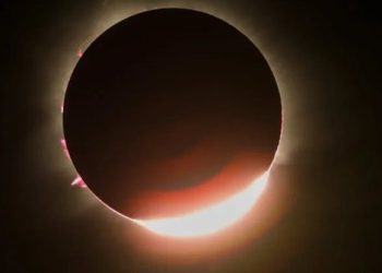 Nesër eklipsi total diellor, ja sa do të zgjasë (VIDEO)