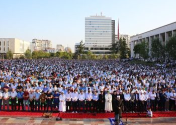 Falja e namazit për Fitër Bajramin, KMSH bën njoftimin e rëndësishëm