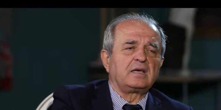 Rrëfëmi i ish-kreut të SHISH: Kur Papandreu filloi përgatitjet për heqjen e Ligjit të Luftës me Shqipërinë