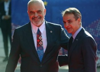 Greqia heq veton ndaj Shqipërisë, media greke: S’do e besoni, por Mitsotakis mbështet Ramën
