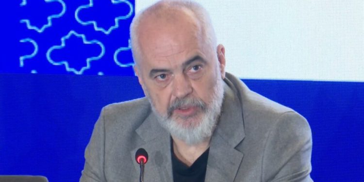 “Jetojmë mes grekëve dhe italianëve ndaj…”, Rama flet për turizmin: Të ndërtojmë me arkitekturë të bukur