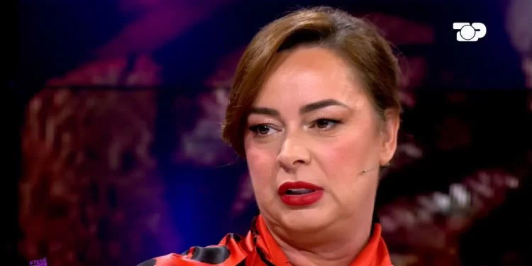 Aktorja nga Tepelena rrëfen ndarjen me burrin: Më la tre fëmijë për të rritur dhe iku