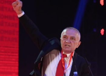 Meta mund Faikun, zgjidhet president i partisë së tij