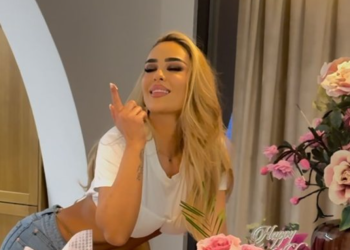 Kërcime “hot” me mikeshat, si e festoi ditëlindjen Xhensila pas ndarjes nga Besi (VIDEO)