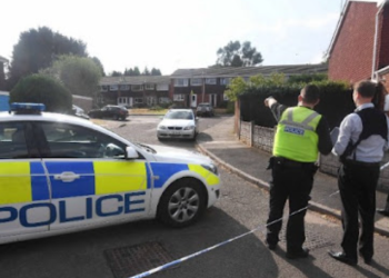 Policët kujtuan se kishin kapur tre hajdutë, por tre shqiptarët ishin pronarët e “shtëpisë së barit” (Emrat)