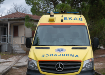 E rëndë, 75-vjeçarja vritet nga një grua në mes të rrugës gjatë tentativës për grabitje