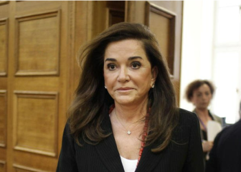 Grekja e mirë, Dora Bakoyannis