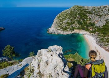 Sa shpenzon mesatarisht një turist në Shqipëri?