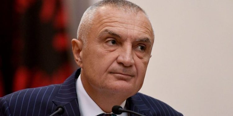 Nëna e Monika Kryemadhit merret në pyetje nga SPAK, Meta: S’përbën interes për mua