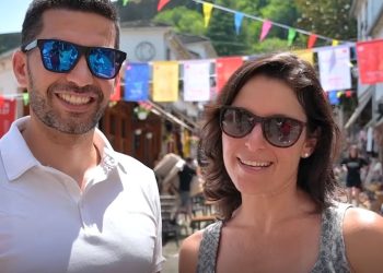 Spanjollët “pushtojnë” Gjirokastrën (VIDEO)