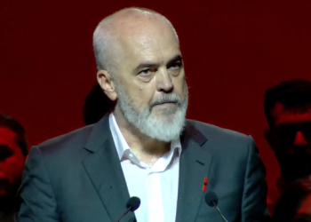 Rama: 30 vite në këtë baltë, të ndjekim rrugën e demokracisë. Të mos humbasim kohë për orekset e disa pseudopatriotëve fodullë
