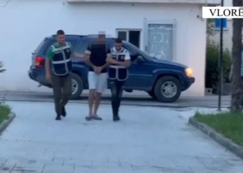 Inskenoi atentatin me armë, arrestohet 30-vjeçari (Emri)