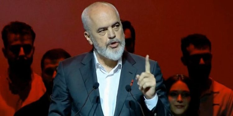 Rama në Athinë: Greqia, sot edhe e juaja aq sa e grekëve! Jo të gjitha dallimet janë sheshuar! Fantazmat e paragjykimeve shfaqen përmes ndonjë gojë apo dore të të shkuarës