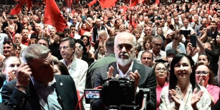 “U emocionuam!”, flasin emigrantët: Rama t’i tregojë Mitsotakis sa e madhe është forca e shqiptarëve në Greqi