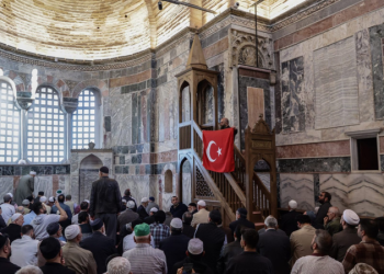 Një tjetër kishë në Stamboll kthehet në xhami