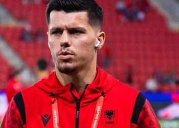 Dëgjohet emri i Mirlind Dakut në Kombëtare, kris arma nga gëzimi (VIDEO)